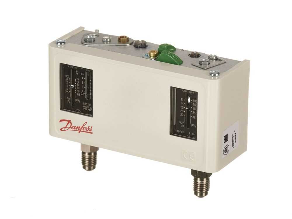 Slėgio relė kombinuota DANFOSS KP15, 060-115466, 1/4colio su signalinių lempučių pajungimu Pressure relays for industrial refrigerators