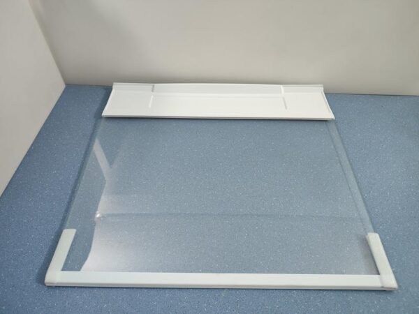 Glass shelf of the refrigerator SAMSUNG with holders (above the vegetable drawer), 475x430mm,orig. Automotive parts of refrigerated freezers for domestic industrial refrigeration equipment