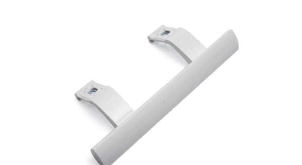 Refrigerator AEG, ELECTROLUX door handle, white, gap between mounting holes 133mm, full length 250mm, Automotive parts of refrigerated freezers for domestic industrial refrigeration equipment