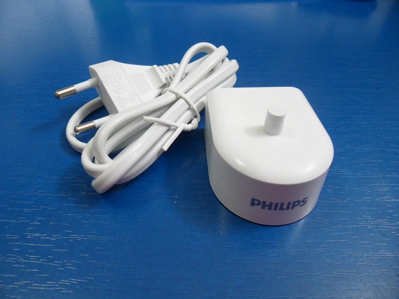 Philip charger toothbrush.white Tools, chemical care materials Beard parts and other equipment