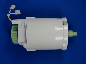 Virtuvinio kombaino DELONGHI variklis. MOTOR ASSEMBLY COMPLETE – 230V – INCLUDES NTC (WHITE COVER) Parts of blenders, mixers, food processors, slicers, breadcrumbs and other apparatus