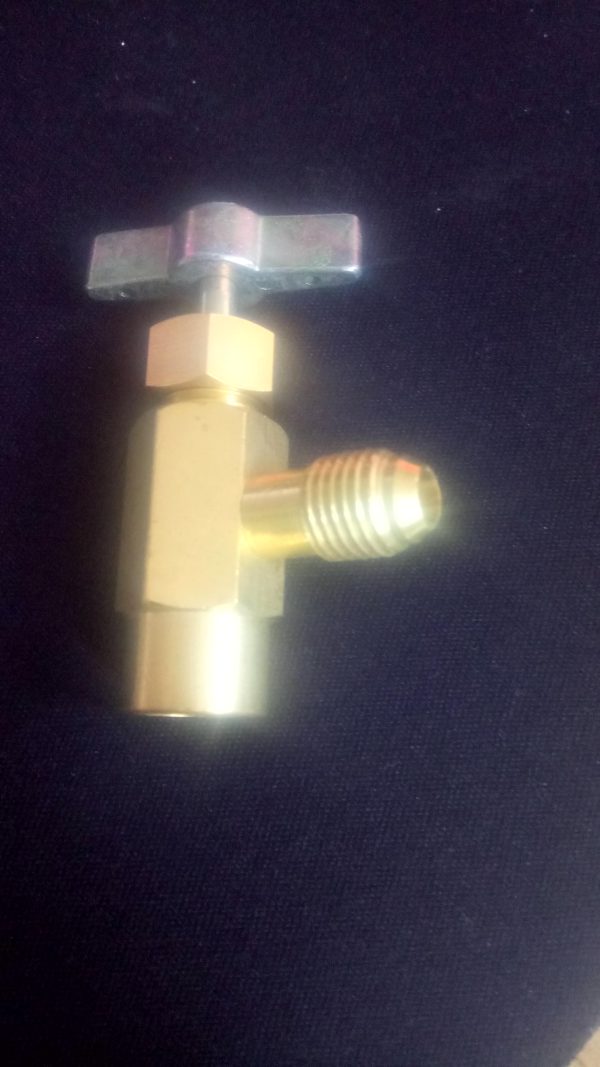 Gas cylinder valve R600, universal, WHIRLPOOL 7/16" SAE (F) - 1/4" SAE (M) - Image 2