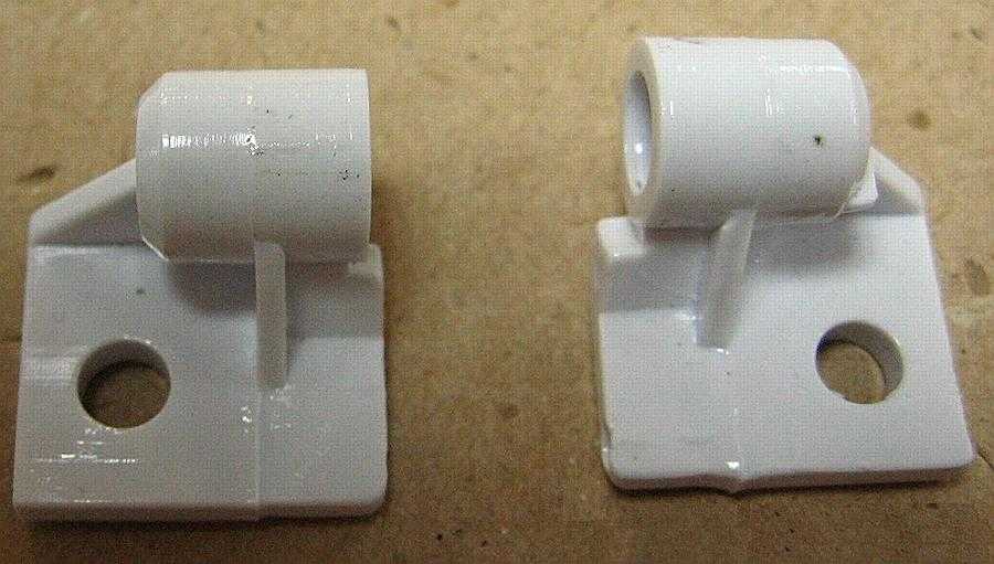 Door hinge brackets in the kit 2pcs CANDY/HOOVER ,90470311+90470329 Washing machine door hinges