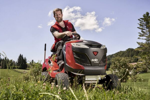 Solo by AL-KO T 23-125.6 HD V2 Garden Tractor - Image 2