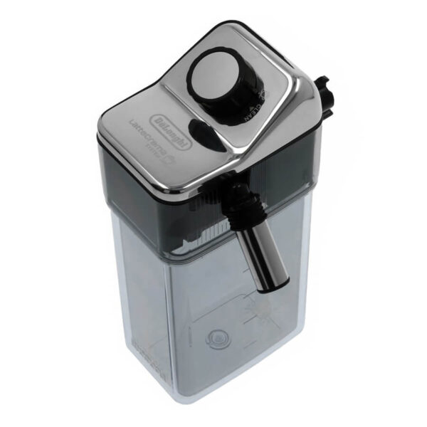 Milk capacity of the DELONGHI coffee machine