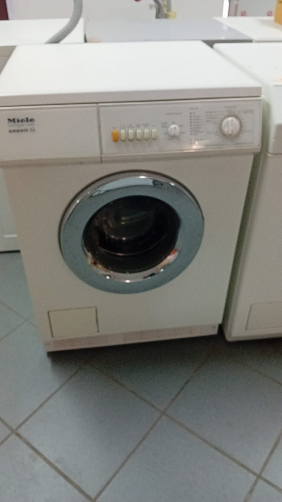 Miele W907,V8850 washing machine Washing machines, dishwashers and dryers