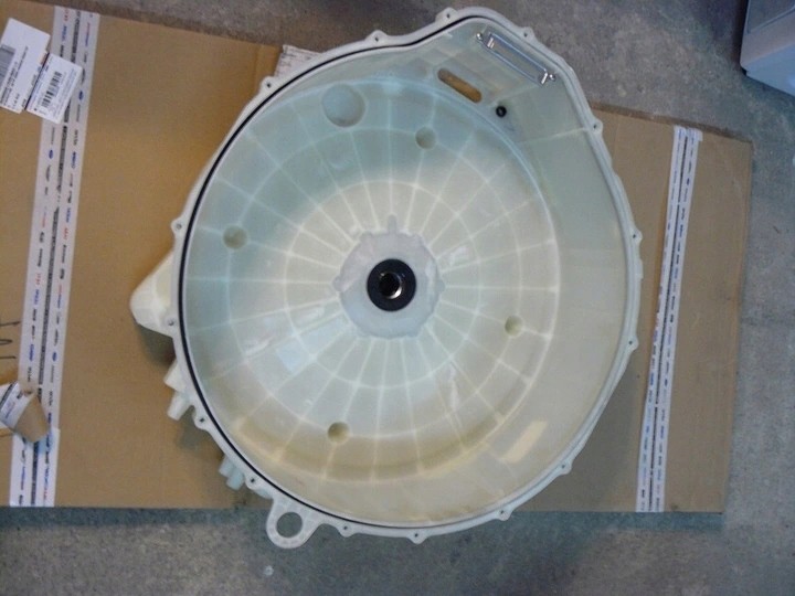 The back of the samsung tank of the washing machine Drums of the washing machine with axle tanks in the kit