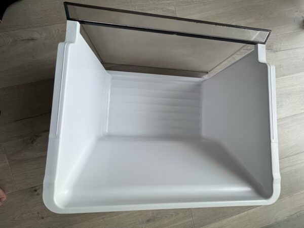 Šaldytuvo SAMSUNG apatinis stalčius,44.2cm x 37cm x 24.5cm ,orig.